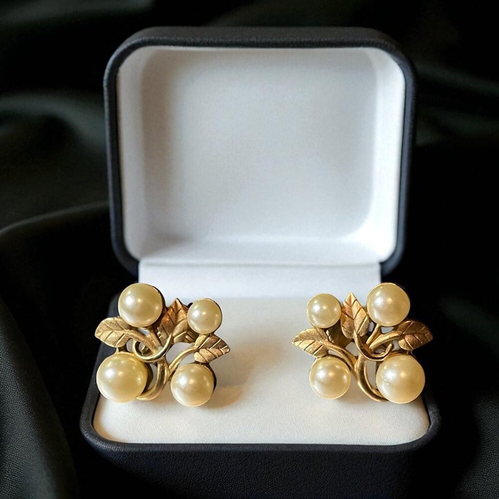 Vintage Marvella Pearl & Gold Leaf Clip‑Ons